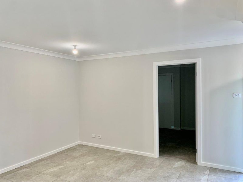 Photo - 36a Theresa Street, Smithfield NSW 2164 - Image 4