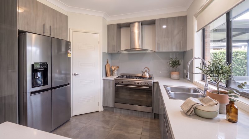Photo - 36B Mariana Crescent, Lethbridge Park NSW 2770 - Image 2