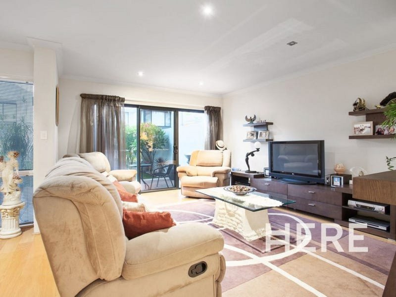 Photo - 36C Arcadia Crescent, Bateman WA 6150 - Image 9