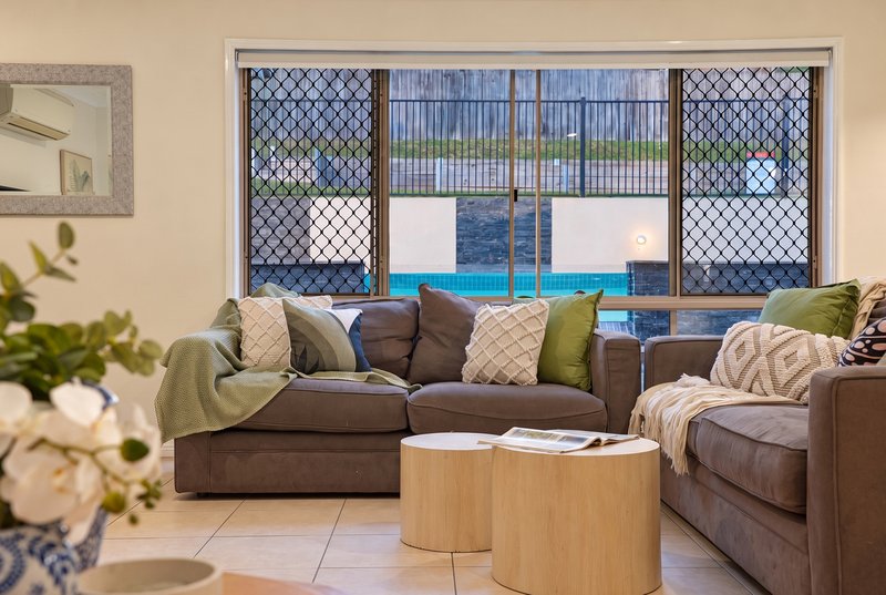 Photo - 37-39 Billiluna Street, Shailer Park QLD 4128 - Image 6