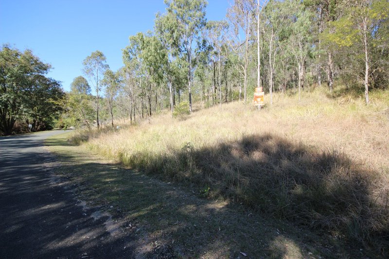 Photo - 37-39 Yulgibar Close, Kooralbyn QLD 4285 - Image 4