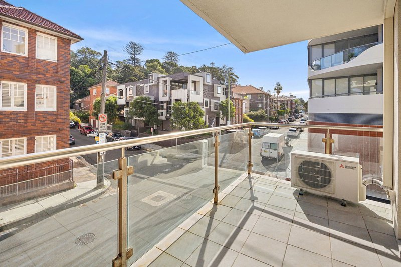 Photo - 3/7-9 Gilbert Street, Manly NSW 2095 - Image 2