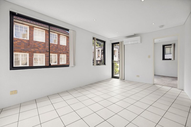 Photo - 3/7-9 Gilbert Street, Manly NSW 2095 - Image 4