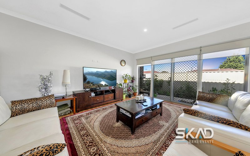 Photo - 37 a Woking St , Craigieburn VIC 3064 - Image 3