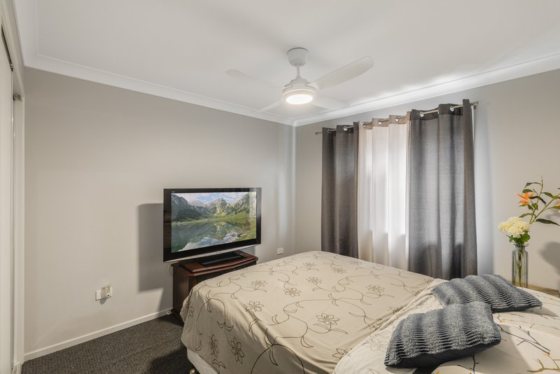 Photo - 37 Ace Drive, Glenvale QLD 4350 - Image 14