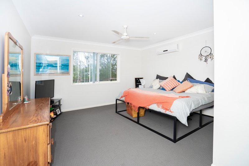 Photo - 37 Adam Street, Beachmere QLD 4510 - Image 4