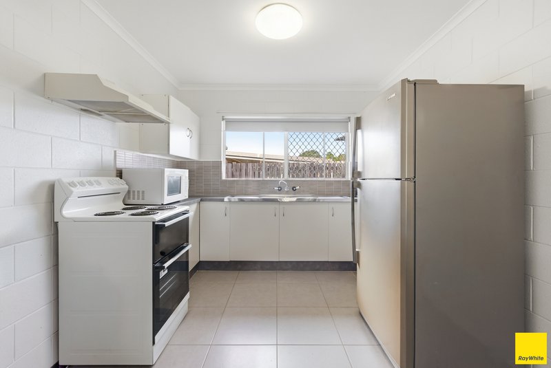 Photo - 37 Alberta Drive, Woree QLD 4868 - Image 11