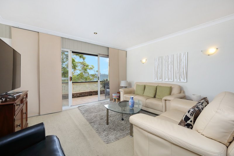 Photo - 37 Allwood Crescent, Lugarno NSW 2210 - Image 4