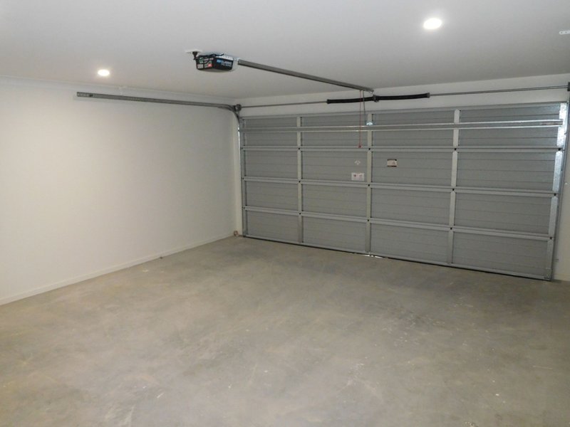 Photo - 37 Almandin Street, Logan Reserve QLD 4133 - Image 3