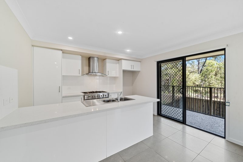 Photo - 37 Almandin Street, Logan Reserve QLD 4133 - Image 4