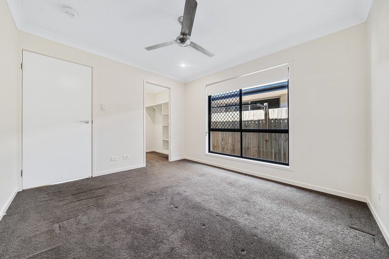 Photo - 37 Almandin Street, Logan Reserve QLD 4133 - Image 11