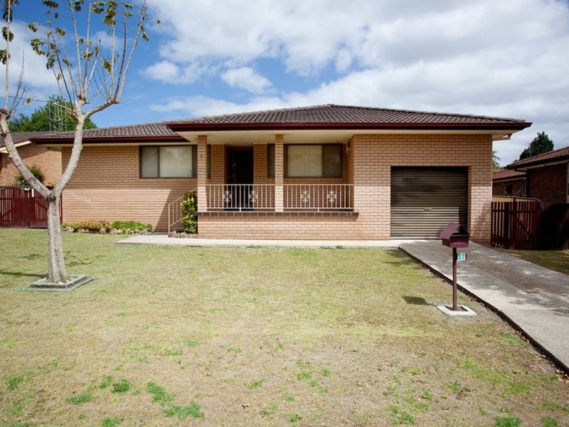 37 Amaroo Drive, Taree NSW 2430