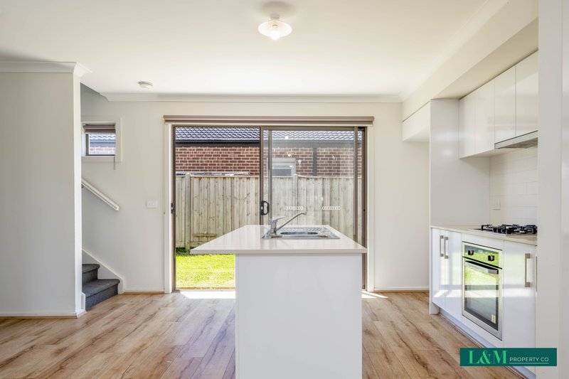 Photo - 37 Arlington Park Parade, Mickleham VIC 3064 - Image 2