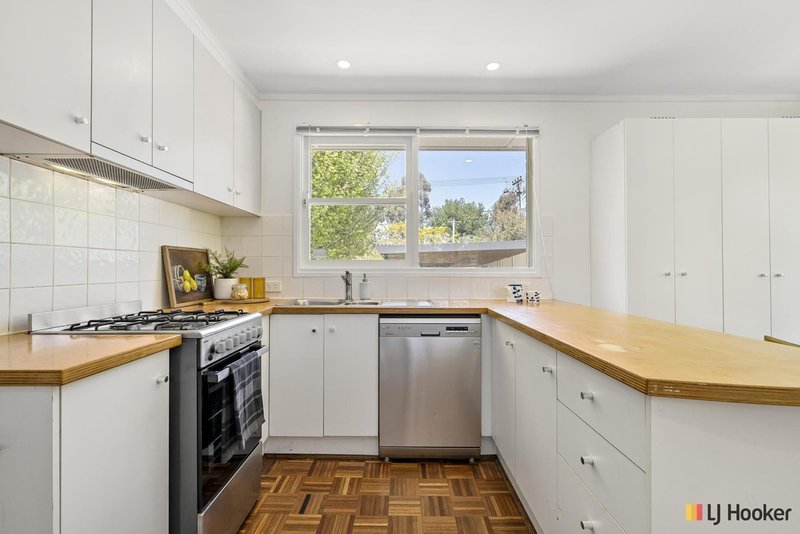 Photo - 37 Atherton Street, Downer ACT 2602 - Image 10