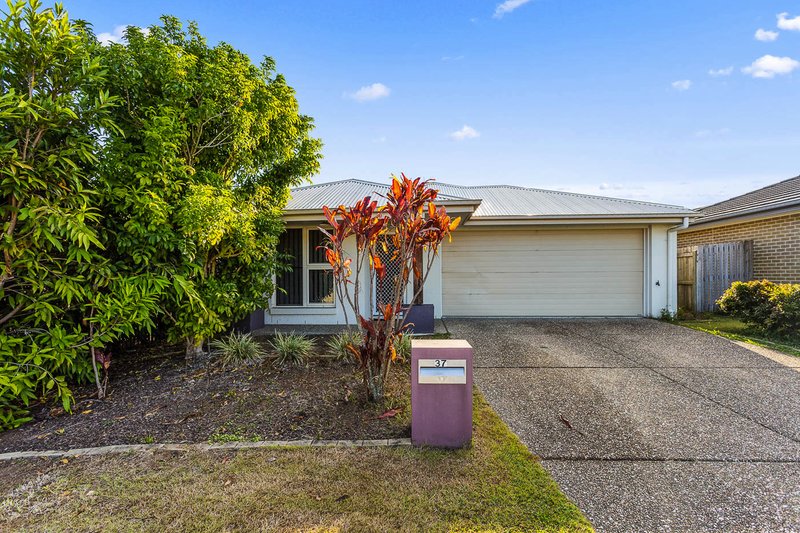 Photo - 37 Ballow Cres , Redbank Plains QLD 4301 - Image 13