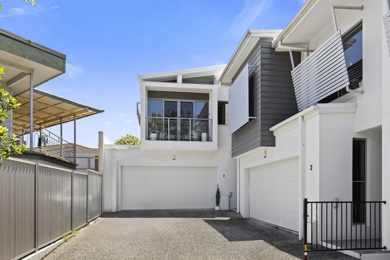 Photo - 3/7 Bambarra Street, Southport QLD 4215 - Image 9