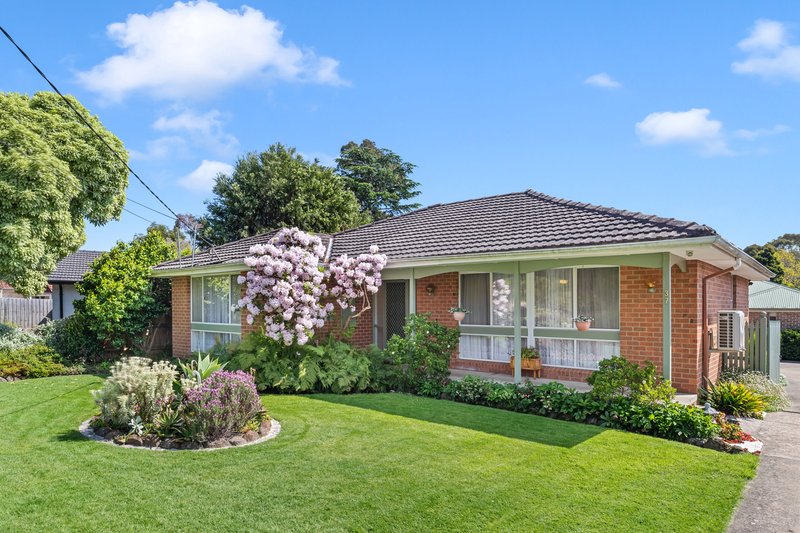 37 Barclay Avenue, Croydon VIC 3136