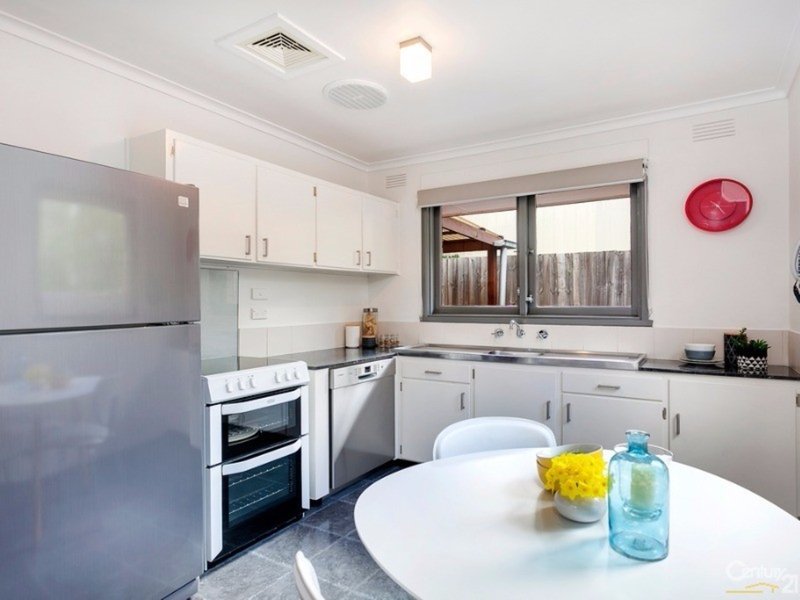 Photo - 3/7 Barina Crescent, Croydon VIC 3136 - Image 5