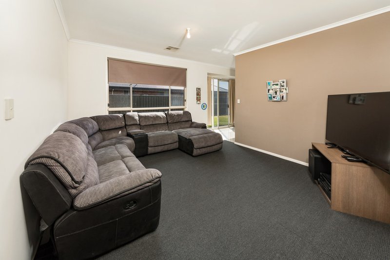 Photo - 37 Barker Road, Mount Barker SA 5251 - Image 4