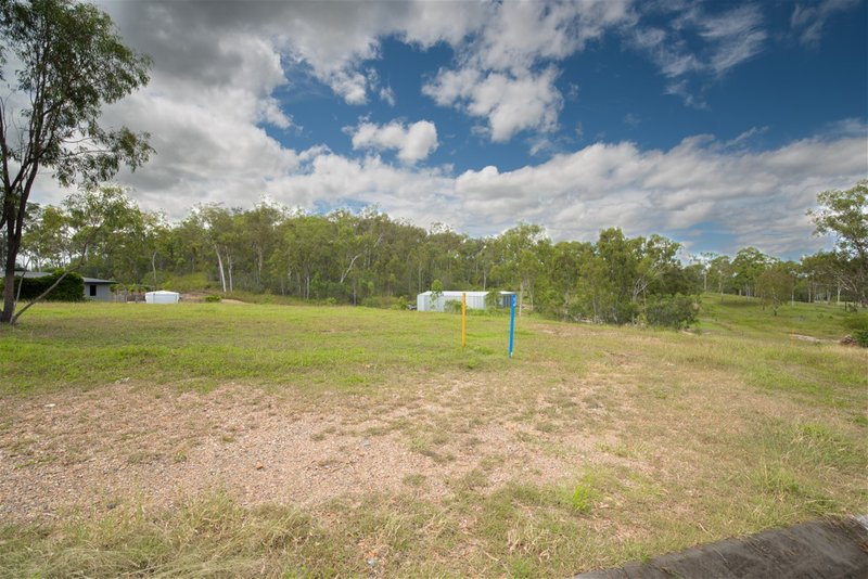 Photo - 37 Baruby Boulevard, Benaraby QLD 4680 - Image 4