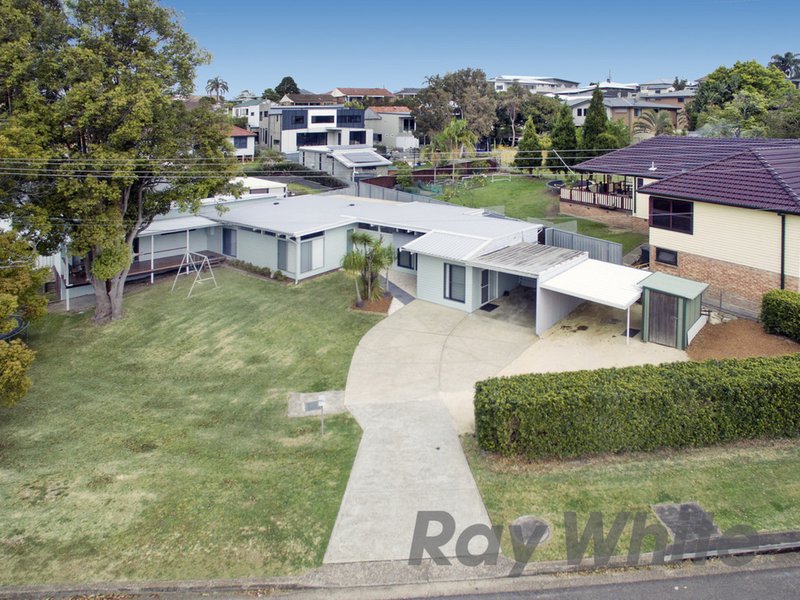 Photo - 37 Beath Crescent, Kahibah NSW 2290 - Image 1