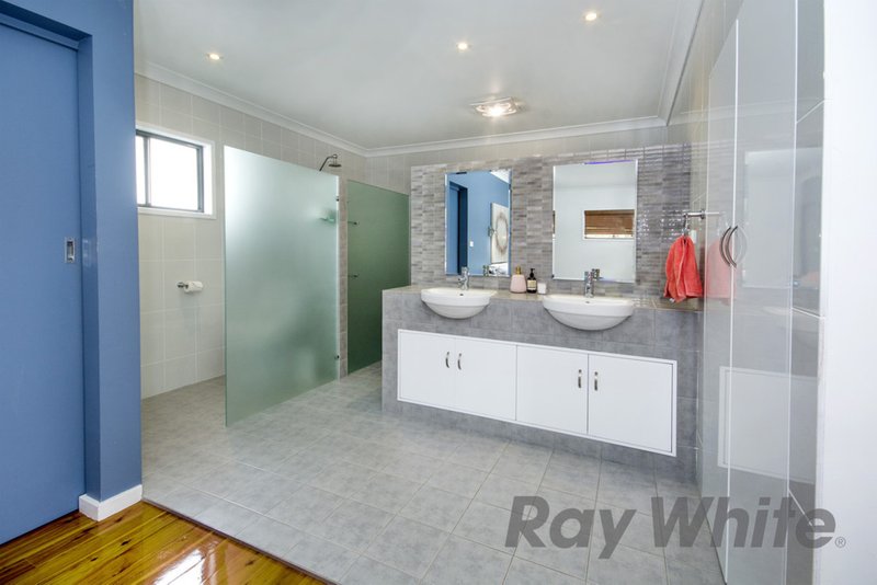 Photo - 37 Beath Crescent, Kahibah NSW 2290 - Image 11