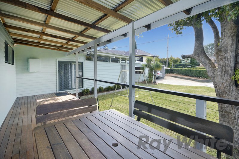 Photo - 37 Beath Crescent, Kahibah NSW 2290 - Image 13