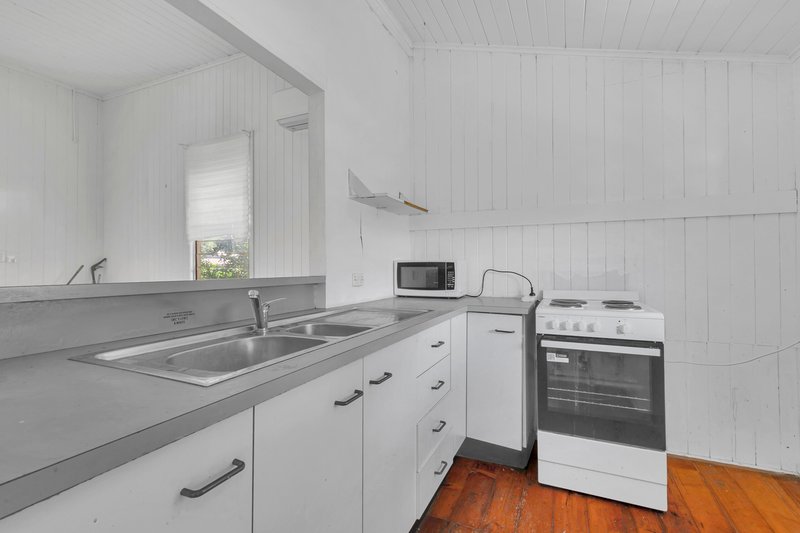 Photo - 37 Beatrice Street, Taringa QLD 4068 - Image 4