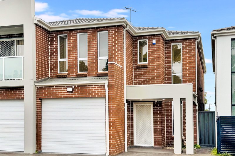 Photo - 3/7 Beechwood Place, Bass Hill NSW 2197 - Image 1