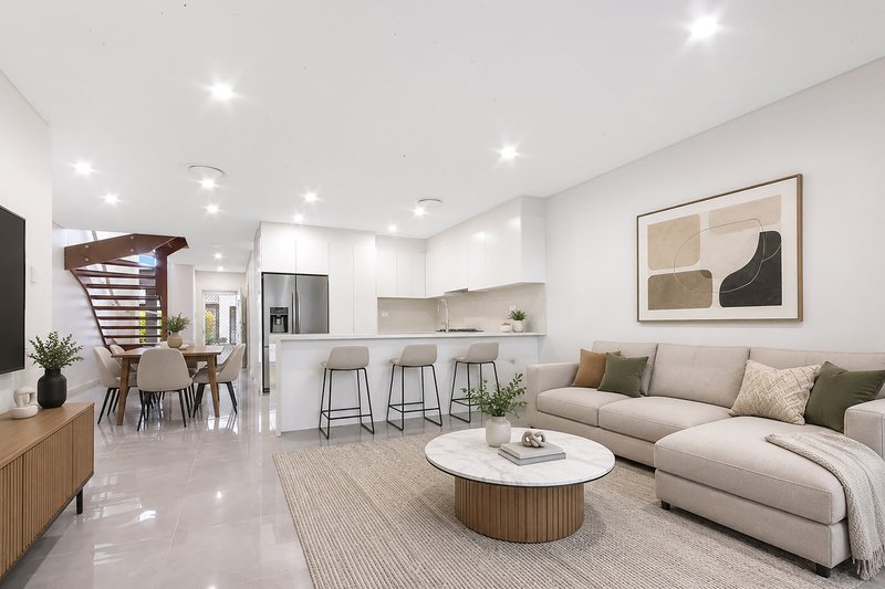 Photo - 3/7 Beechwood Place, Bass Hill NSW 2197 - Image 2