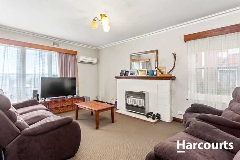 Photo - 37 Beefeater Street, Deloraine TAS 7304 - Image 6