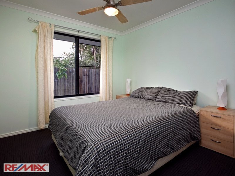 Photo - 37 Bella Street, Cashmere QLD 4500 - Image 9