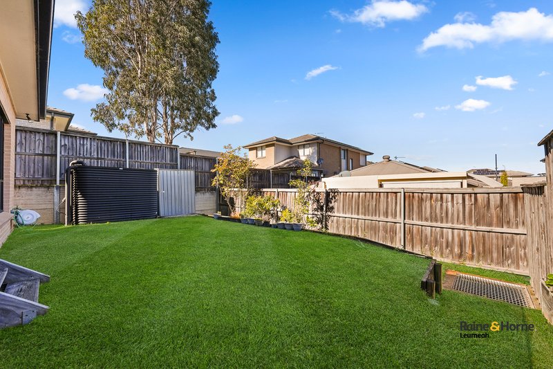 Photo - 37 Ben Lomond Road, Minto NSW 2566 - Image 10