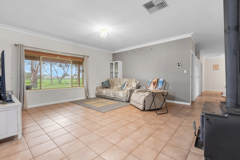 Photo - 37 Bethesda Road, Lewiston SA 5501 - Image 9
