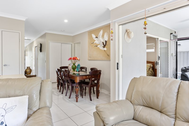 Photo - 37 Beverley Court, Griffin QLD 4503 - Image 15