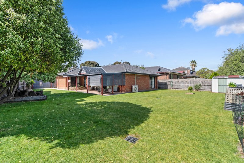 Photo - 37 Bianca Court, Rowville VIC 3178 - Image 15