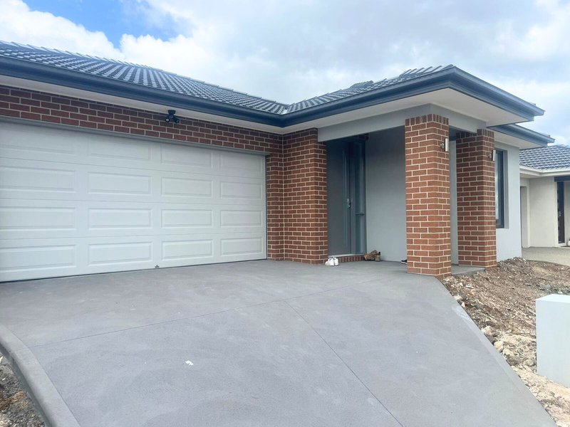 Photo - 37 Blenril Avenue, Tarneit VIC 3029 - Image 3