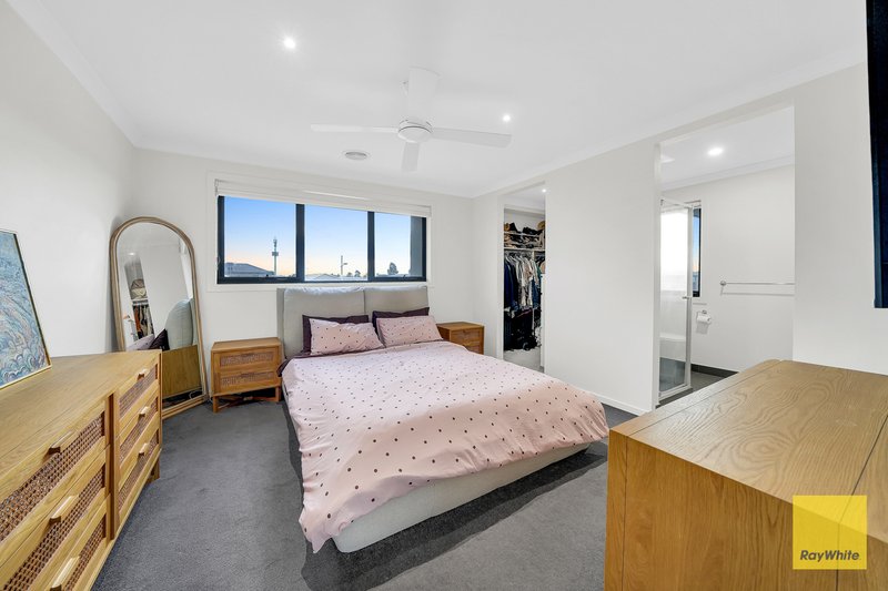 Photo - 37 Bodalla Drive, Tarneit VIC 3029 - Image 10