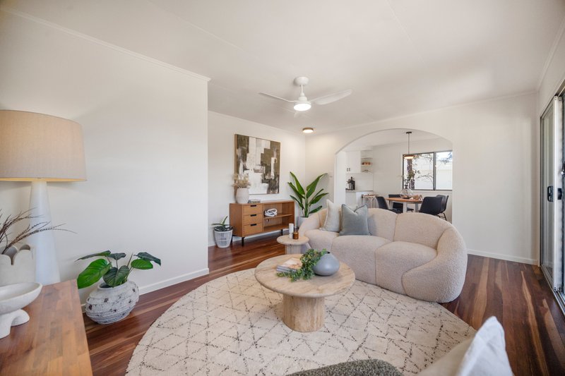 Photo - 37 Bokirana Crescent, Kirwan QLD 4817 - Image 1