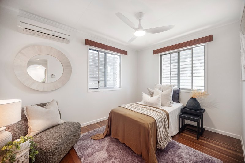Photo - 37 Bokirana Crescent, Kirwan QLD 4817 - Image 8