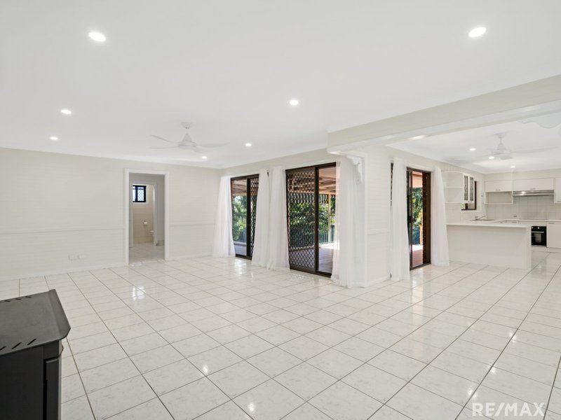 Photo - 37 Bonogin Road, Mudgeeraba QLD 4213 - Image 7