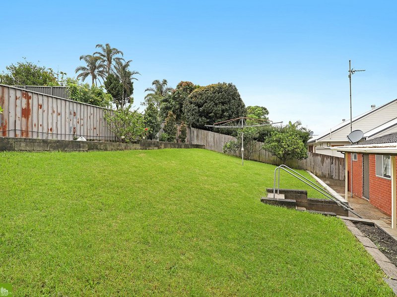 Photo - 37 Booyong Street, West Wollongong NSW 2500 - Image 14