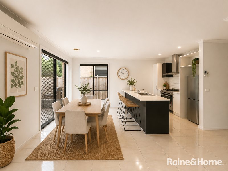 Photo - 37 Botany Way, Pakenham VIC 3810 - Image 6