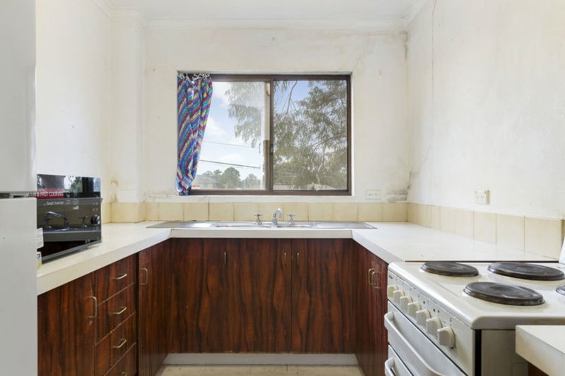 Photo - 3/7 Boyd Street, Blacktown NSW 2148 - Image 2