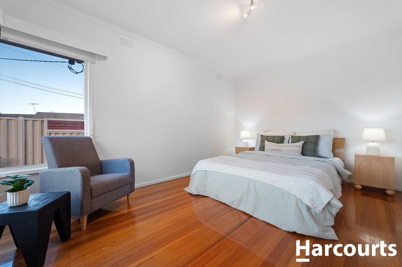 Photo - 37 Branton Road, Hoppers Crossing VIC 3029 - Image 8