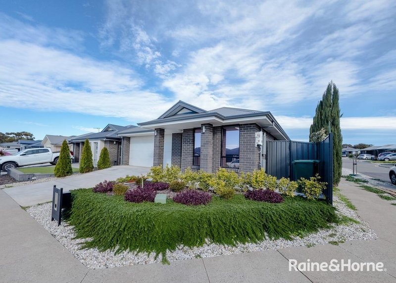 Photo - 37 Brenton Street, Morphett Vale SA 5162 - Image 2