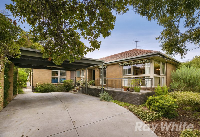 37 Brentwood Drive, Glen Waverley VIC 3150