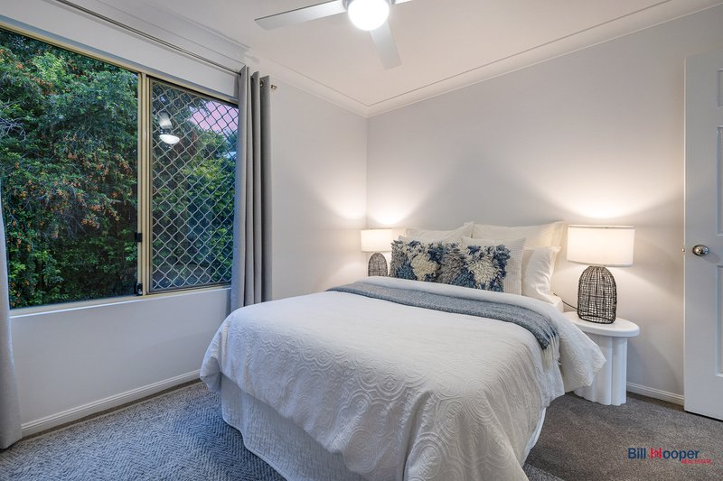 Photo - 37 Brookvale Drive, Underwood QLD 4119 - Image 11