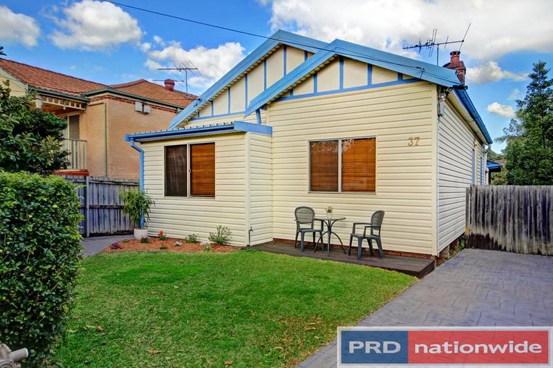 37 Broughton Street, Mortdale NSW 2223