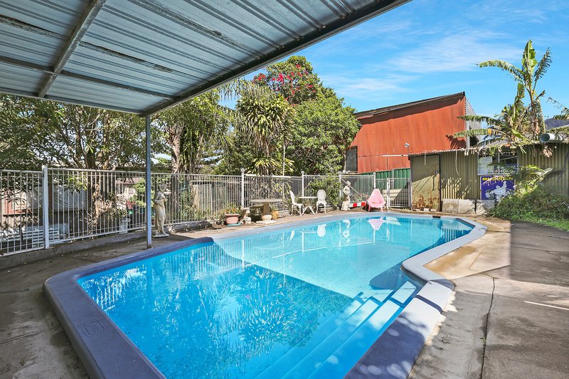 Photo - 37 Bruce St , Unanderra NSW 2526 - Image 6